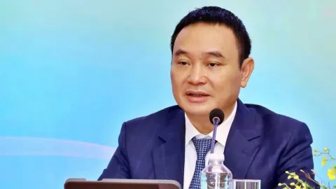 Tạm đình chỉ chức vụ đối với Tổng Giám đốc Petrolimex