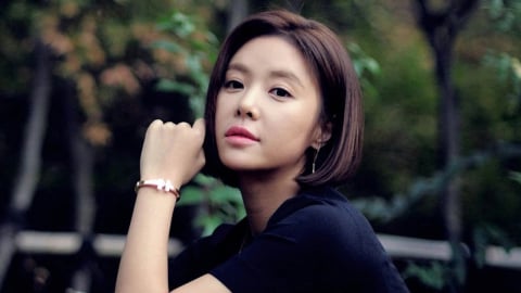 Diễn viên Hwang Jung Eum thừa nhận biển thủ 4,3 tỷ won đầu tư tiền ảo