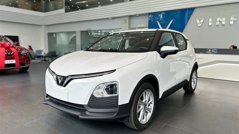 Top 10 ô tô bán chạy nhất tháng 4/2025: VinFast tiếp tục dẫn đầu