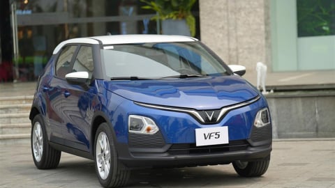 5 mẫu xe gầm cao bán chạy nhất tháng 4: Xe điện VinFast áp đảo
