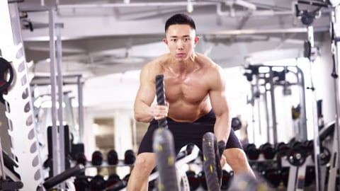 Bác sĩ khuyên phụ nữ nên ngắm 'trai cơ bắp' để giảm stress