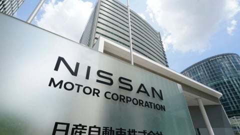 Nissan tính bán cả trụ sở chính để vượt khủng hoảng 