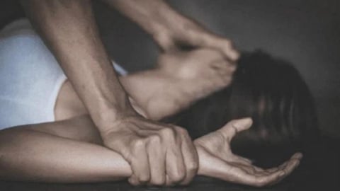 Mặc khêu gợi, chủ động trò chuyện không đồng nghĩa với ‘bật đèn xanh’ cho tội phạm tình dục