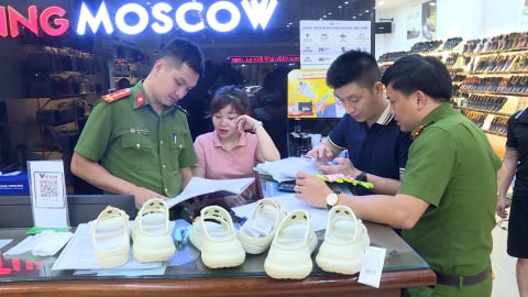 Thanh Hóa: Chuyển công an điều tra vụ gần 500 sản phẩm nghi giả Gucci, Dior