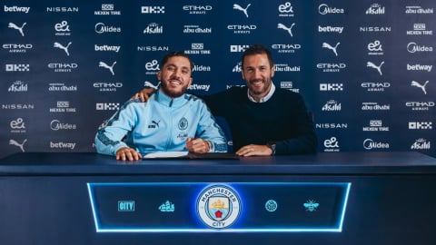 Rayan Cherki và kỳ vọng trở thành De Bruyne mới ở Man City