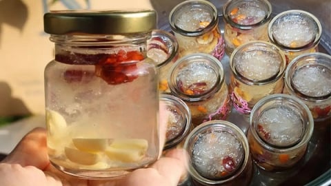 Yến chưng rẻ bất thường: ‘Món bổ’ hóa độc
