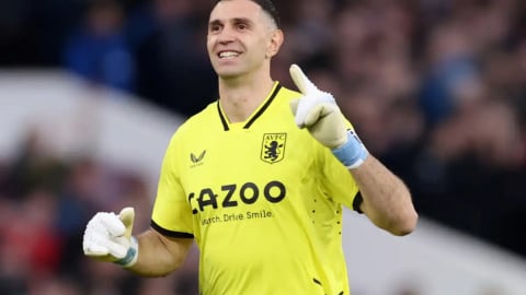 MU theo đuổi Emiliano Martinez, tương lai nào cho Onana?