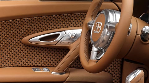 Chủ xe Bugatti ngã ngửa vì hóa đơn sửa chữa 15.500 USD cho lỗi chỉ đáng giá 1 USD