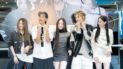 Trưởng nữ tập đoàn Shinsegae ra mắt nhóm nhạc nam nữ Allday Project