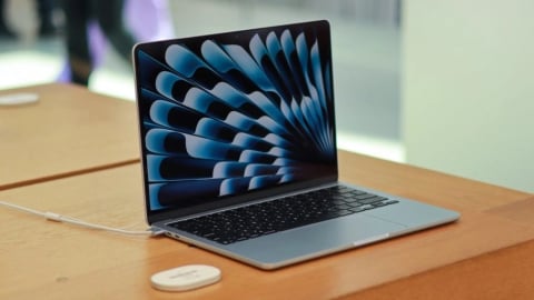 Apple phát triển MacBook giá rẻ dùng chip iPhone 16 Pro