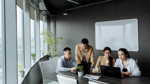 Lối quản lý cũ đang kìm chân doanh nghiệp Việt thế nào?