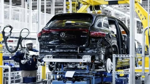 Mercedes dừng sản xuất xe điện tại Mỹ