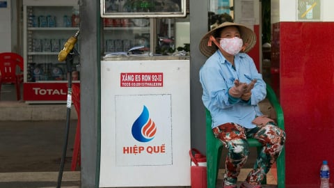 Việt Nam đối mặt áp lực lạm phát khi giá dầu thế giới leo thang
