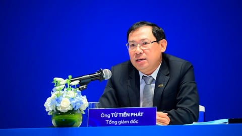 Nhân viên Ngân hàng ACB bắt đầu “lo sợ” thất nghiệp