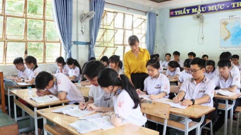 Từ năm học 2025-2026, học sinh THCS, THPT sẽ học 2 buổi/ngày
