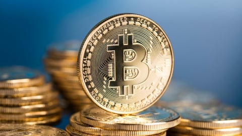 Giá Bitcoin lập kỷ lục mới 