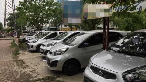 Chợ xe cũ: Vì sao dân Việt vẫn mê mẩn với xe cỏ, giá rẻ?