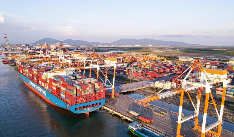 Việt Nam có 3 cảng biển lọt TOP 100 cảng lưu thông nhiều hàng hóa nhất thế giới