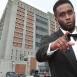 Diddy thoát án tù chung thân, bị kết tội vận chuyển mại dâm
