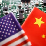 Mỹ hạn chế Samsung, SK Hynix, Intel sản xuất chip tại Trung Quốc