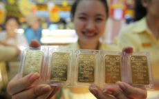 Nhìn lại giá vàng tuần qua: Vàng trong nước, thế giới đều 'lấp lánh'