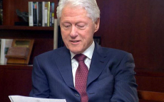 Nữ nhà báo Anh tiết lộ sốc về Bill Clinton