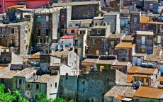 Nhiều ngôi nhà tại Ý được rao bán chỉ 26.000 đồng