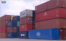 Trục xuất 1.600 container phế liệu, chuyển điều tra nhiều doanh nghiệp