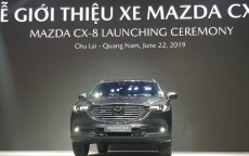 Mazda CX-8 giảm giá mạnh, đối đầu cùng Toyota Fortuner