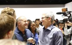 Trưởng nhóm thiết kế Jonathan Ive rời Apple sau 30 năm gắn bó