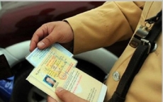 28 lỗi vi phạm có thể bị trừ điểm giấy phép lái xe