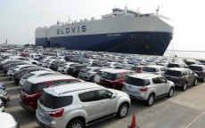Ô tô nhập khẩu giảm trong tháng 11, riêng xe Trung Quốc về Việt Nam tăng