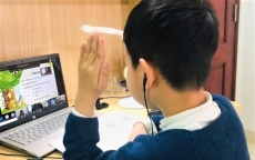 Học trực tuyến không hiệu quả, phụ huynh Hà Nội mong con sớm trở lại trường