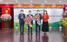 2 nhân sự cấp cao nhất của Vietcombank chính thức nhận quyết định bổ nhiệm