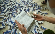 Hơn 30.300 viên thuốc 'điều trị Covid-19' không nguồn gốc bị phát hiện