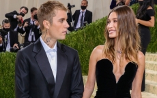 Vợ Justin Bieber khẳng định sẽ không buông tay dù nhiều lần muốn từ bỏ