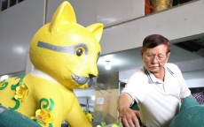 'Mục sở thị' xưởng chế tác linh vật cho Đường hoa Nguyễn Huệ 2023