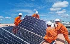 TP.HCM đề xuất phát triển điện mặt trời mái nhà tự sản, tự tiêu