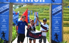 VĐV Nguyễn Tiến Hùng vô địch giải chạy bộ đường núi lớn nhất Việt Nam