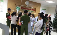 Nghi vấn 100 trẻ ngộ độc thực phẩm tại Phú Thọ