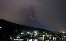 24 người Việt đang bị kẹt tại Bali do ảnh hưởng của núi lửa Agung