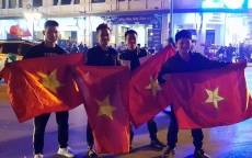 Người dân cả nước 'ăn mừng' chiến thắng lịch sử của đội tuyển U23 VN.