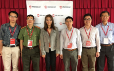 Microchip Technology trao học bổng cho các sinh viên xuất sắc ngành Kỹ thuật Điện tử
