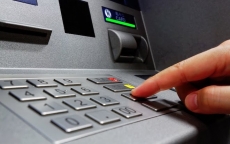 5 điều phải nằm lòng khi rút tiền bằng thẻ ATM để vui Xuân