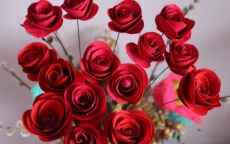 8/3: Đại gia Hà Nội tặng vợ bó hoa khủng 30 triệu đồng