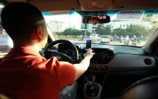 Uber 'biến mất' tại Việt Nam: Bớt cạnh tranh, khách hàng, lái xe có bị thiệt?