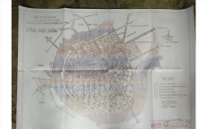 Người dân trưng ra bản sao tấm bản đồ quy hoạch khu đô thị Thủ Thiêm bị “mất tích”