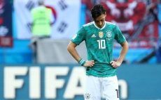 Đức bị loại, fan hâm mộ trút hết giận dữ lên Ozil
