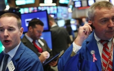 S&P 500 và Dow Jones giảm điểm sau cuộc họp FED