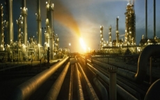 Giá dầu lên cao nhất trong hơn 1 tuần do căng thẳng nguồn cung tại Iran